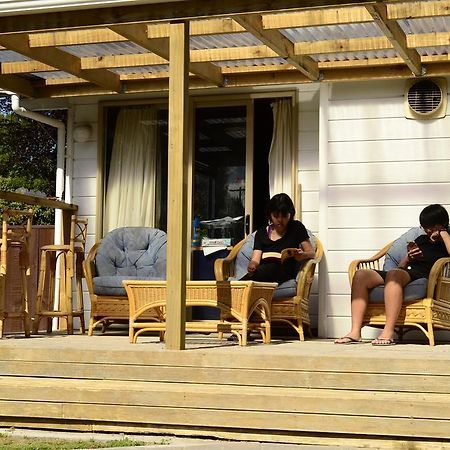 Tony'S Lodge Turangi Bagian luar foto